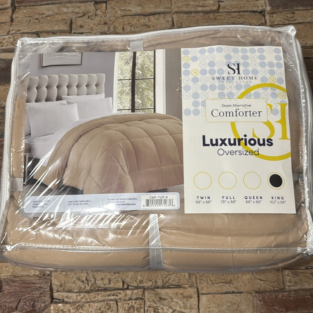 Sweet Hime Collection King Beige Comforter Set